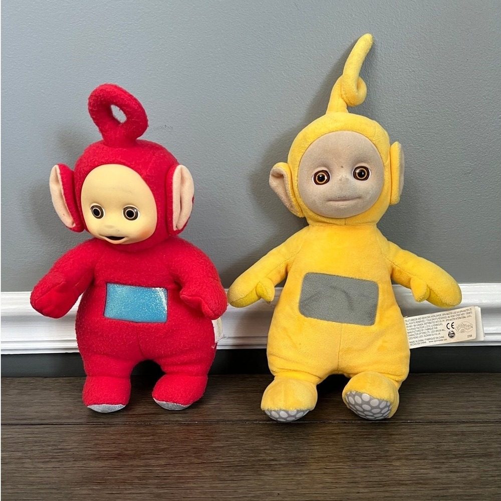Vintage Spin Master Teletubbies Po and Laa-Laa Red Yellow Plush Toy Set 90s